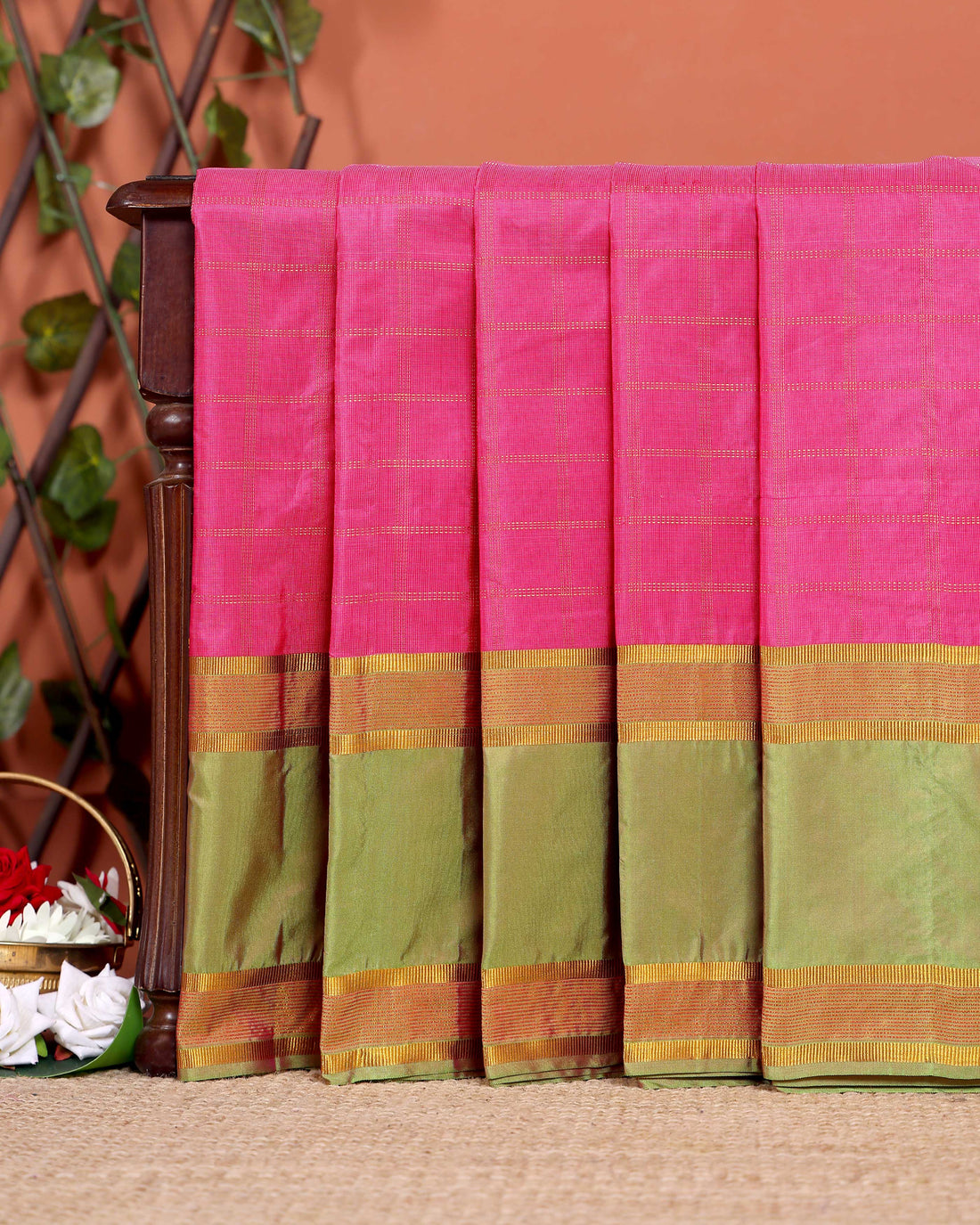 Handloom Woven Silk Cotton Saree with Checked Body and Zari Border - Pink