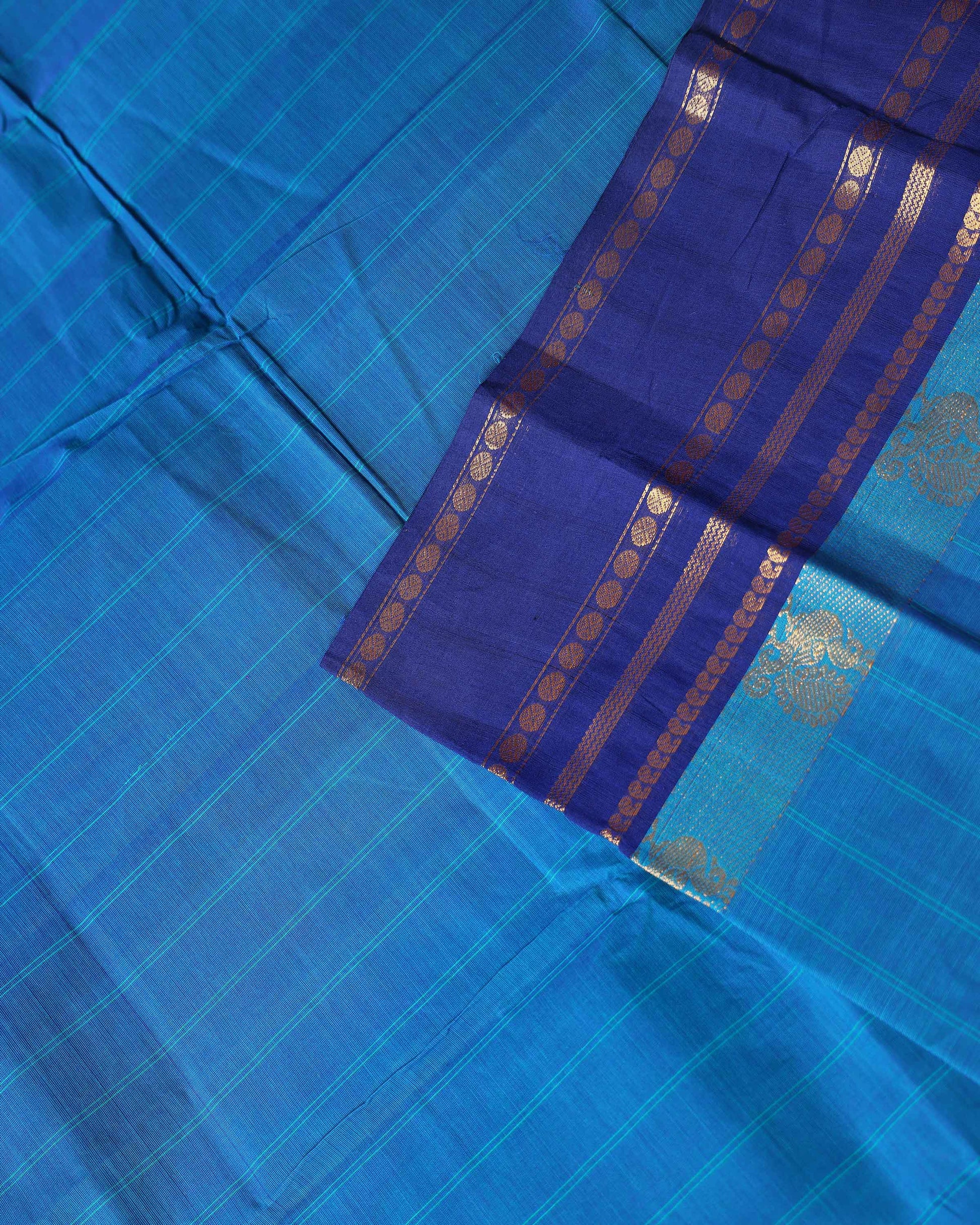 Handwoven Chettinad Cotton Saree with Traditional Zari Border - Blue-Close