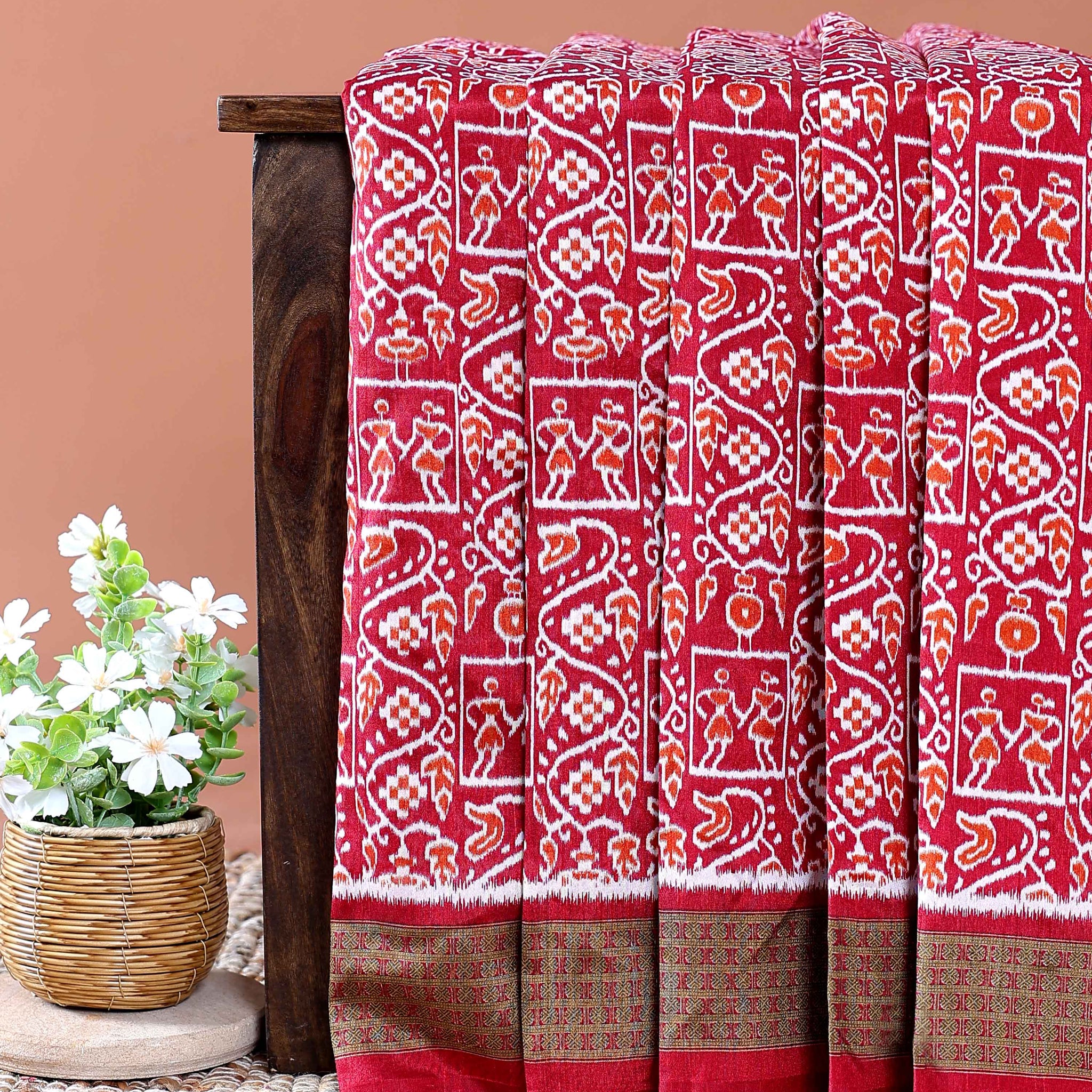 Handwoven Pochampally Ikkat Saree with Traditional Human and Leaf Motifs - Red