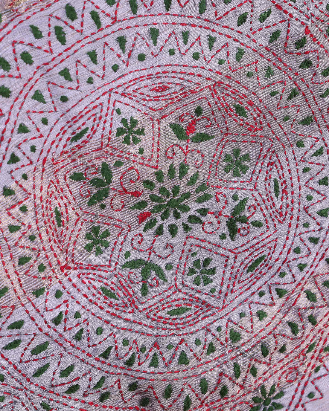 Elegant Kantha Hand Embroidered Saree with Intricate Floral Motif and Contrast Border - Light Grey