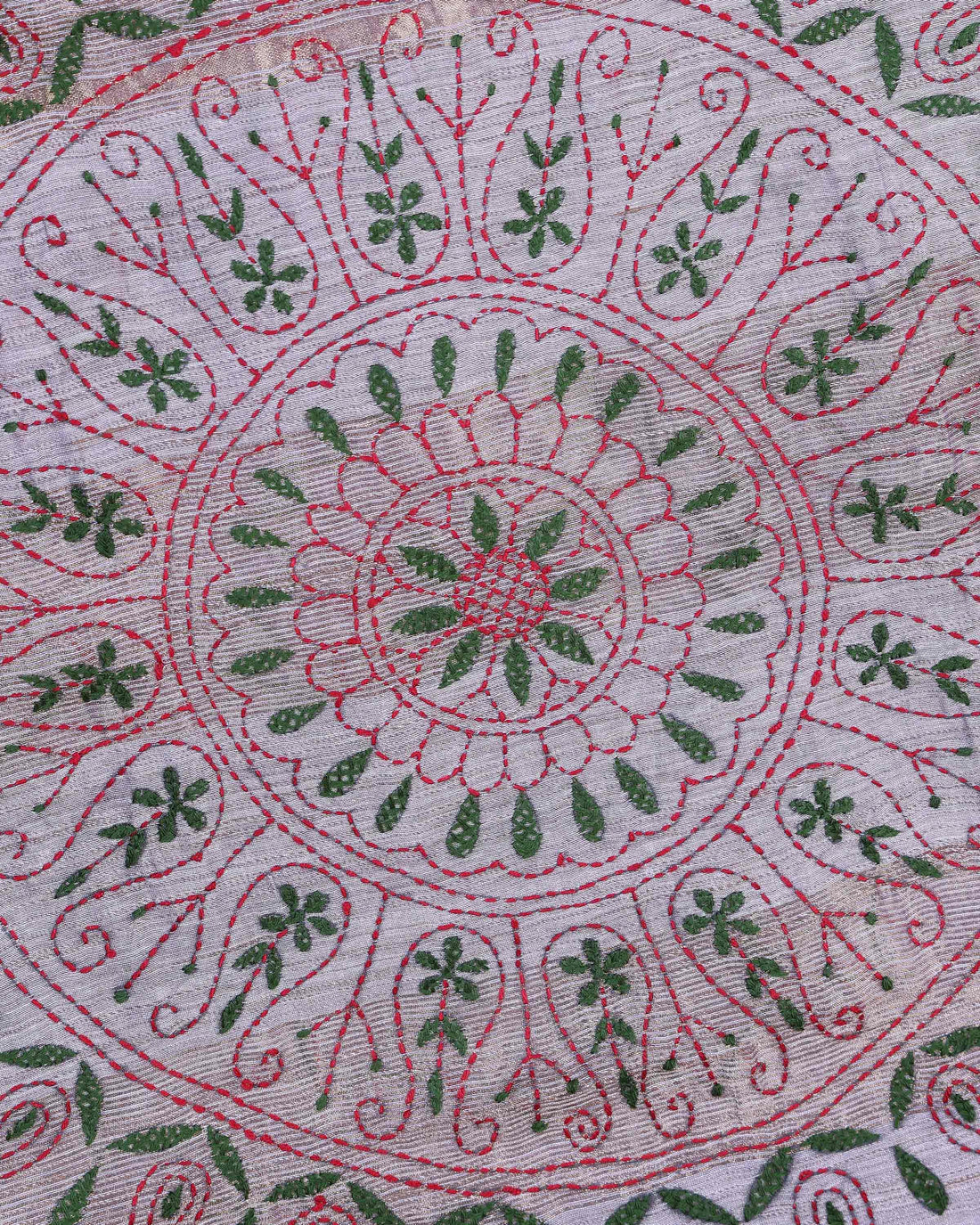 Elegant Kantha Hand Embroidered Saree with Intricate Floral Motif and Contrast Border - Light Grey