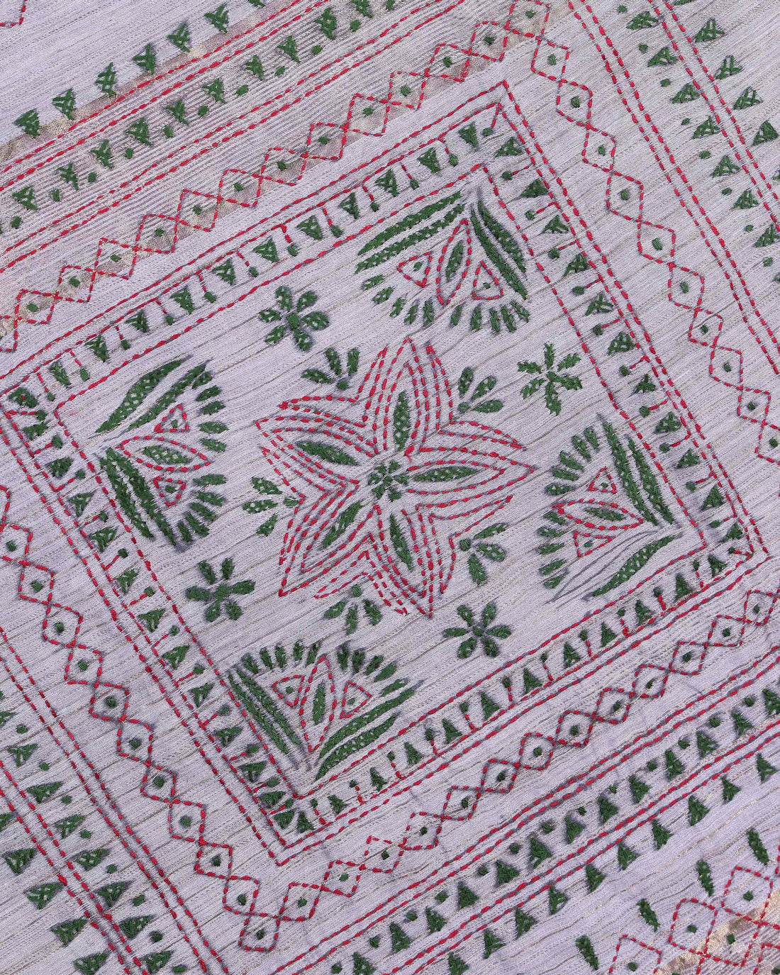 Elegant Kantha Hand Embroidered Saree with Intricate Floral Motif and Contrast Border - Light Grey