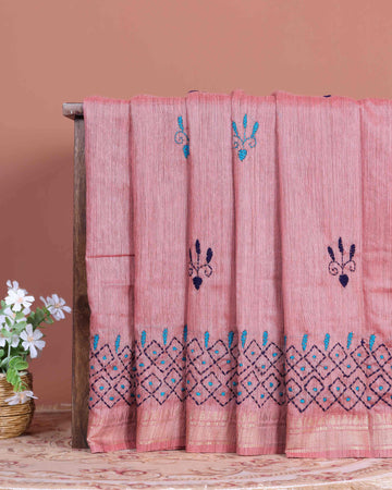 Elegant Kantha Hand Embroidered Saree with Intricate Floral Motif and Contrast Border - Dusty Pink