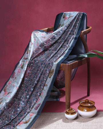 Elegant Linen Organza Saree with All Over Patola Print and Traditional Floral Pallu - Navy