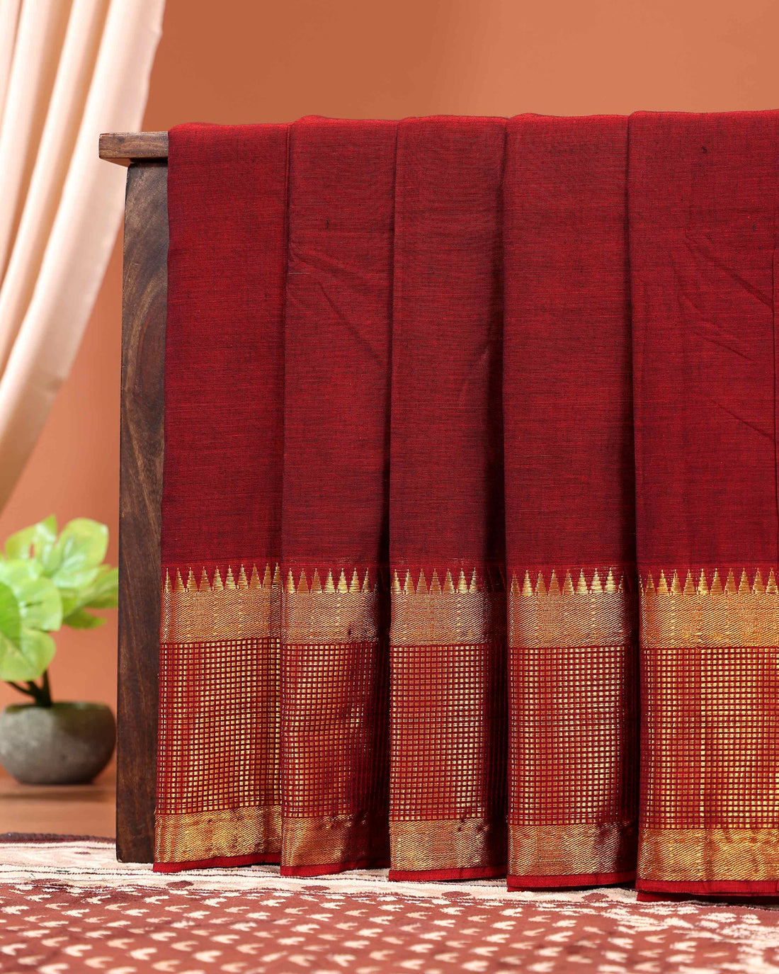 Classic Handloom Narayanpet Cotton Saree with Traditional Gold Zari Border - Maroon