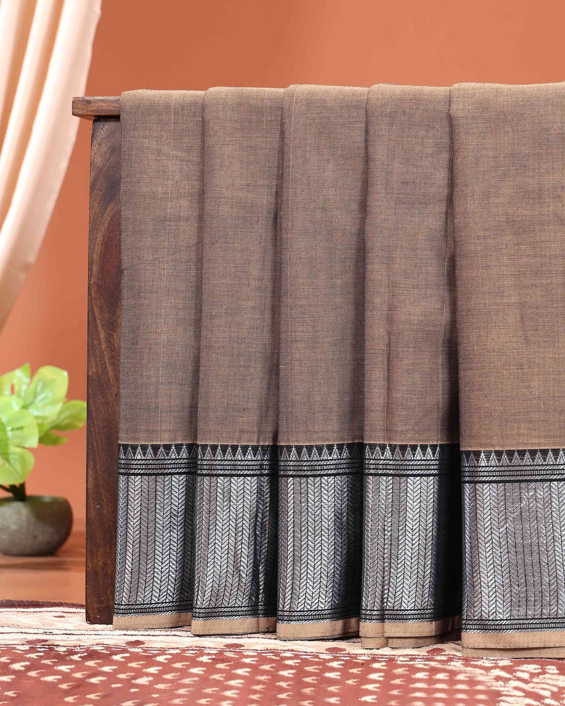 Elegant Handloom Narayanpet Cotton Saree with Traditional Woven Border - Brown