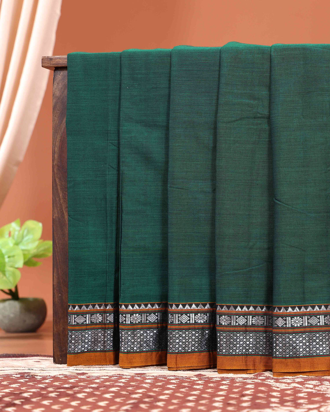 Traditional Narayanpet Cotton Saree with Contrast Woven Border and Subtle Horizontal Weave Body - Green