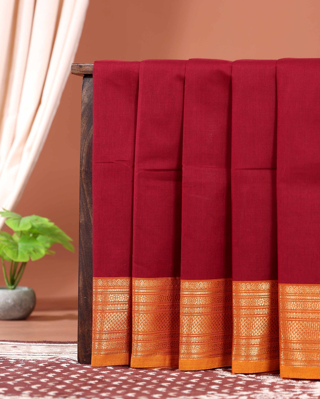 Elegant Kanchi Cotton Saree with Rich Zari Woven Border and Traditional Handloom Detailing Without Blouse - Maroon