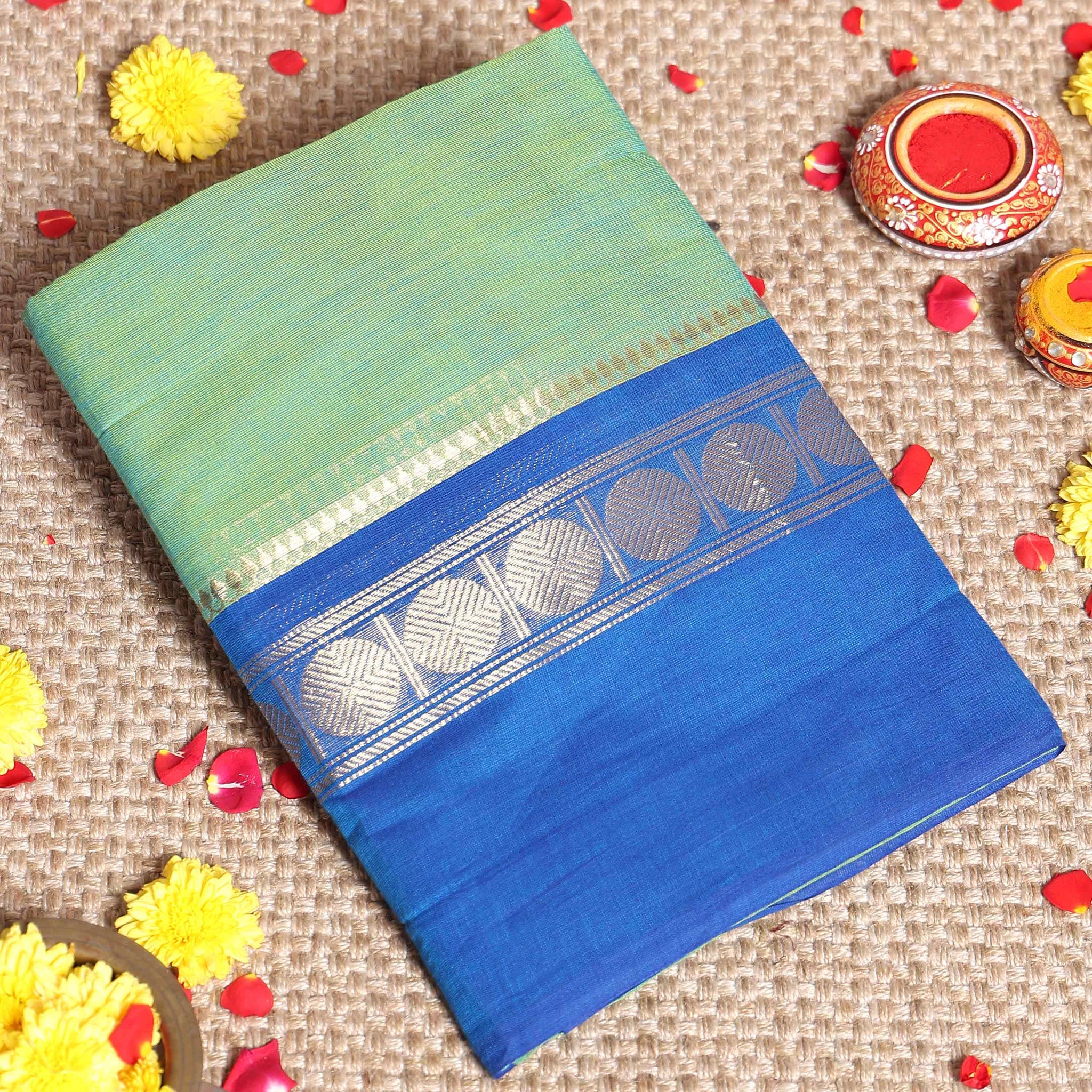 Traditional Handloom Kanchi Cotton Saree with Elegant Contrast Border and Traditional Zari Motifs - Green