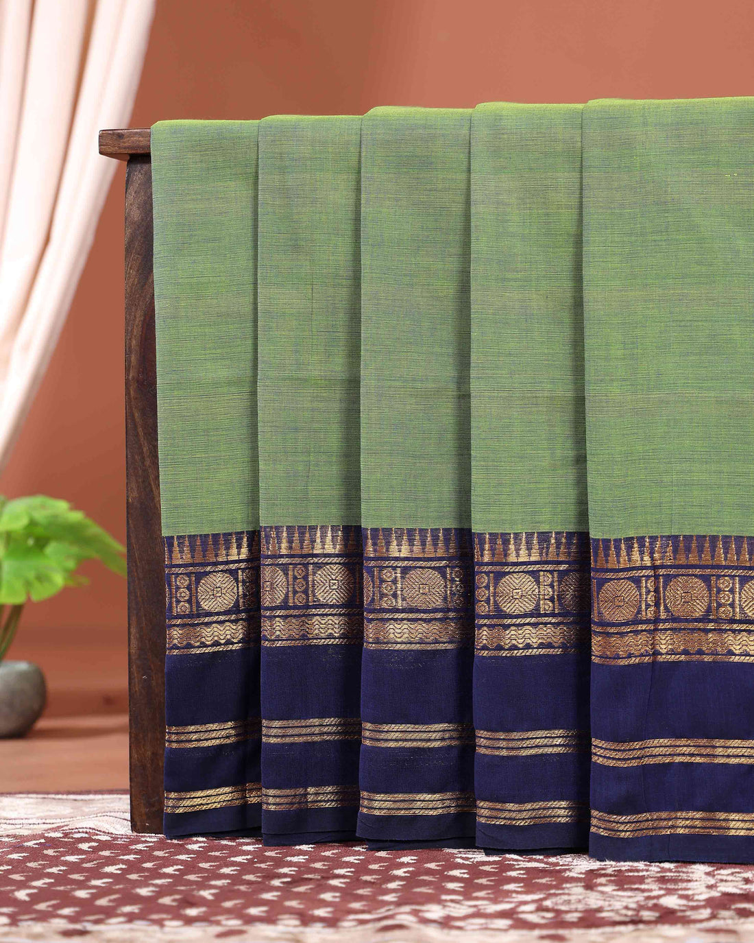 Traditional Handloom Kanchi Cotton Saree with Contrast Border and Motifs - Green