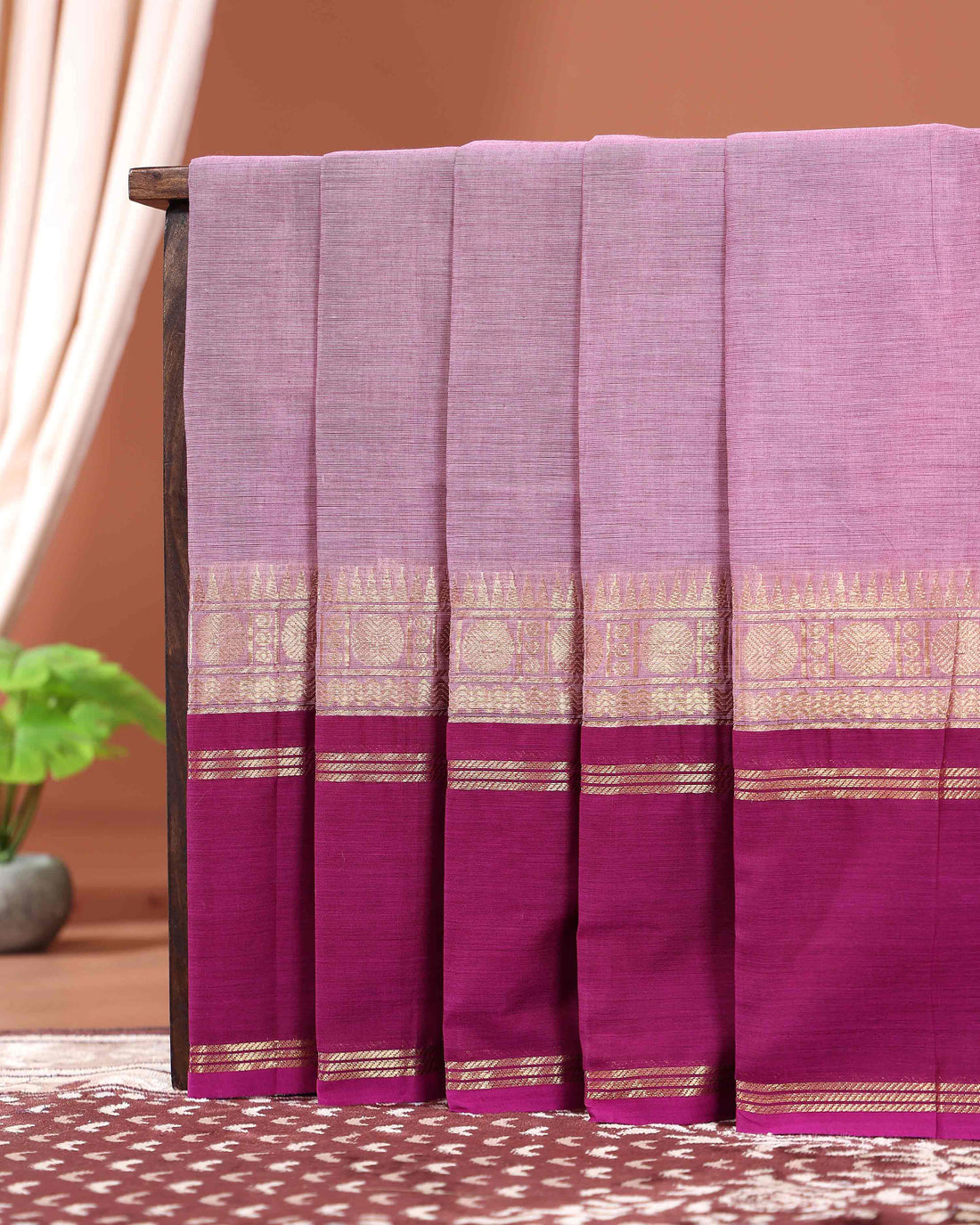 Traditional Kanchi Cotton Saree with Zari Border Handloom Weave & Elegant Temple Motif Detailing - Onion Pink