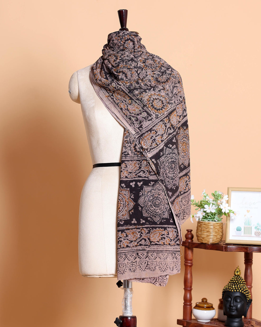 Elegant Women's Kalamkari Print Cotton Dupatta with Intricate Paisley and Circular Motifs - Multi