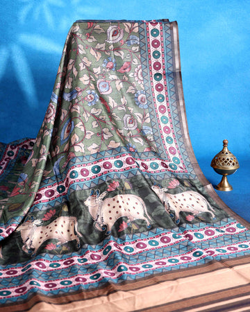 Traditional Dola Saree Delicate Floral & Animal Motifs and Elegant Woven Border - Green