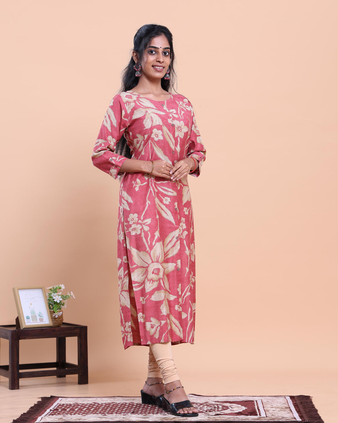 Elegant Women's Floral Print Kurta with 3/4 Sleeves - Pink