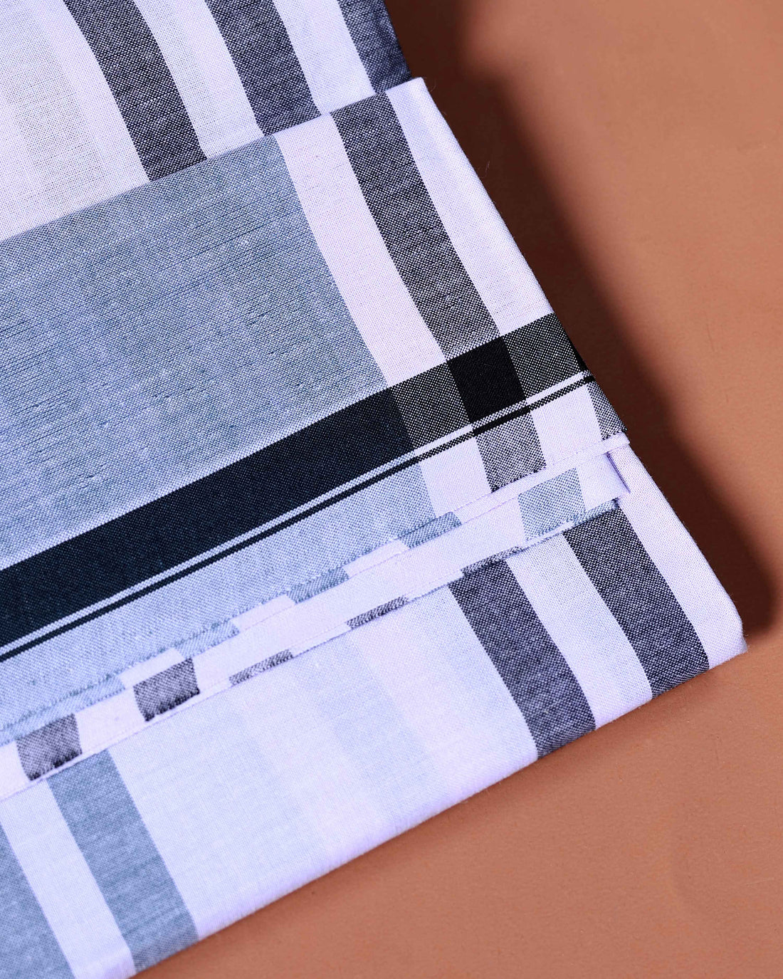 Jkt Brand Men's Premium Cotton Striped Lungi Stitched - White