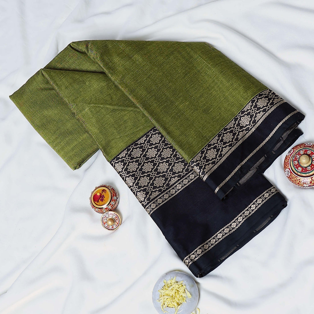 Green Mangalagiri Cotton Saree With Black  Zari Border And Woven Pallu - Full View