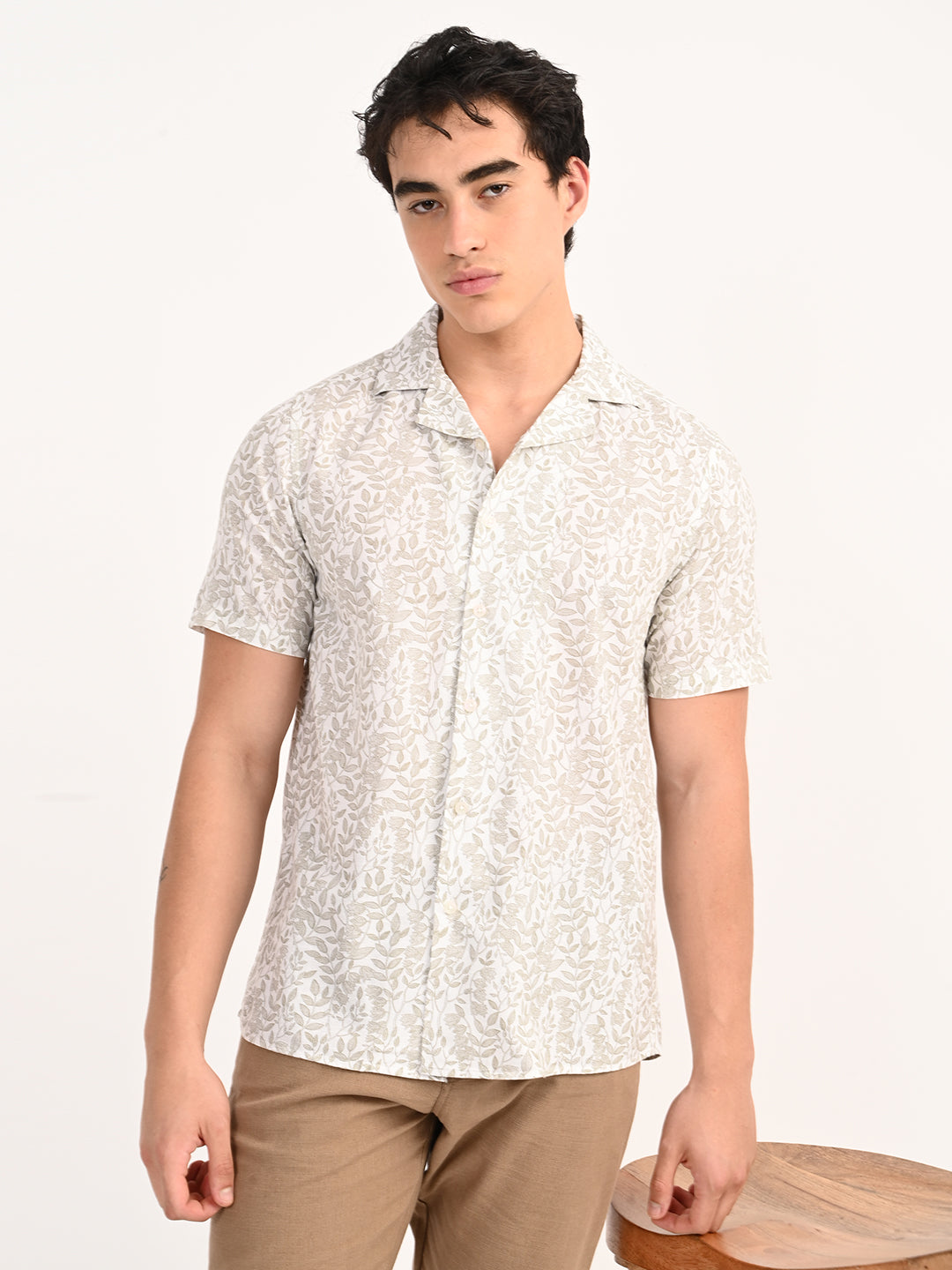 Men’s Native Bull All Over Printed Half Sleeve Casual Shirt with Button Down Collar - Off White