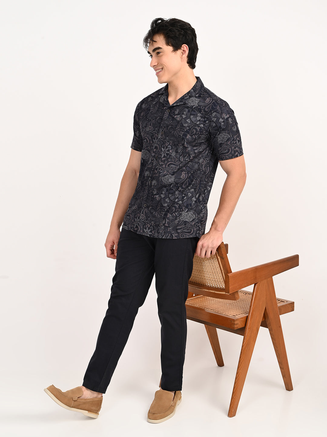 Men’s Native Bull Men's Paisley Print Short-Sleeve Casual Shirt - Black