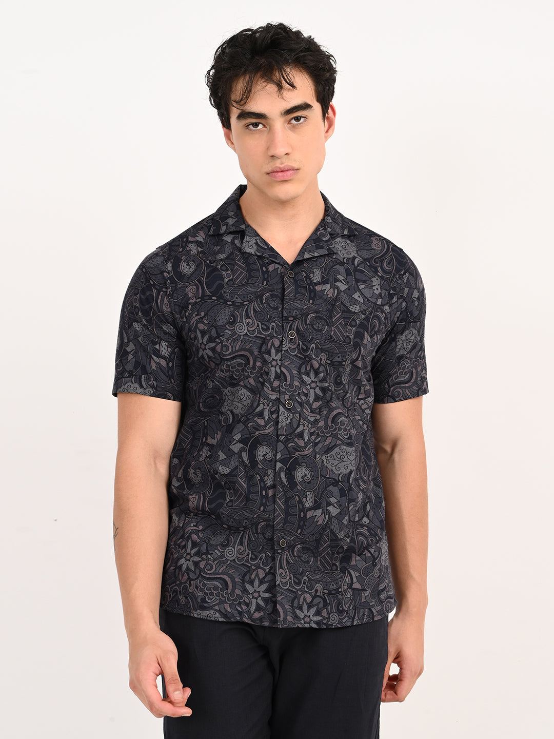 Men’s Native Bull Men's Paisley Print Short-Sleeve Casual Shirt - Black