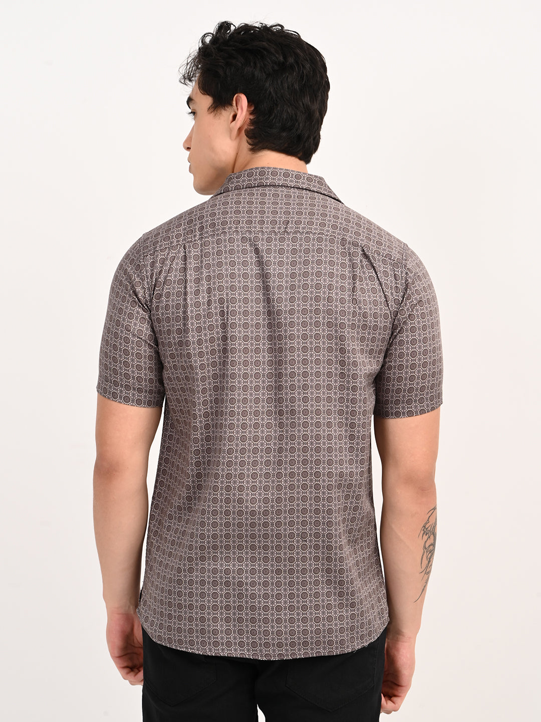 Men’s Native Bull  Structured Patterned Short-Sleeve Shirt - Brown