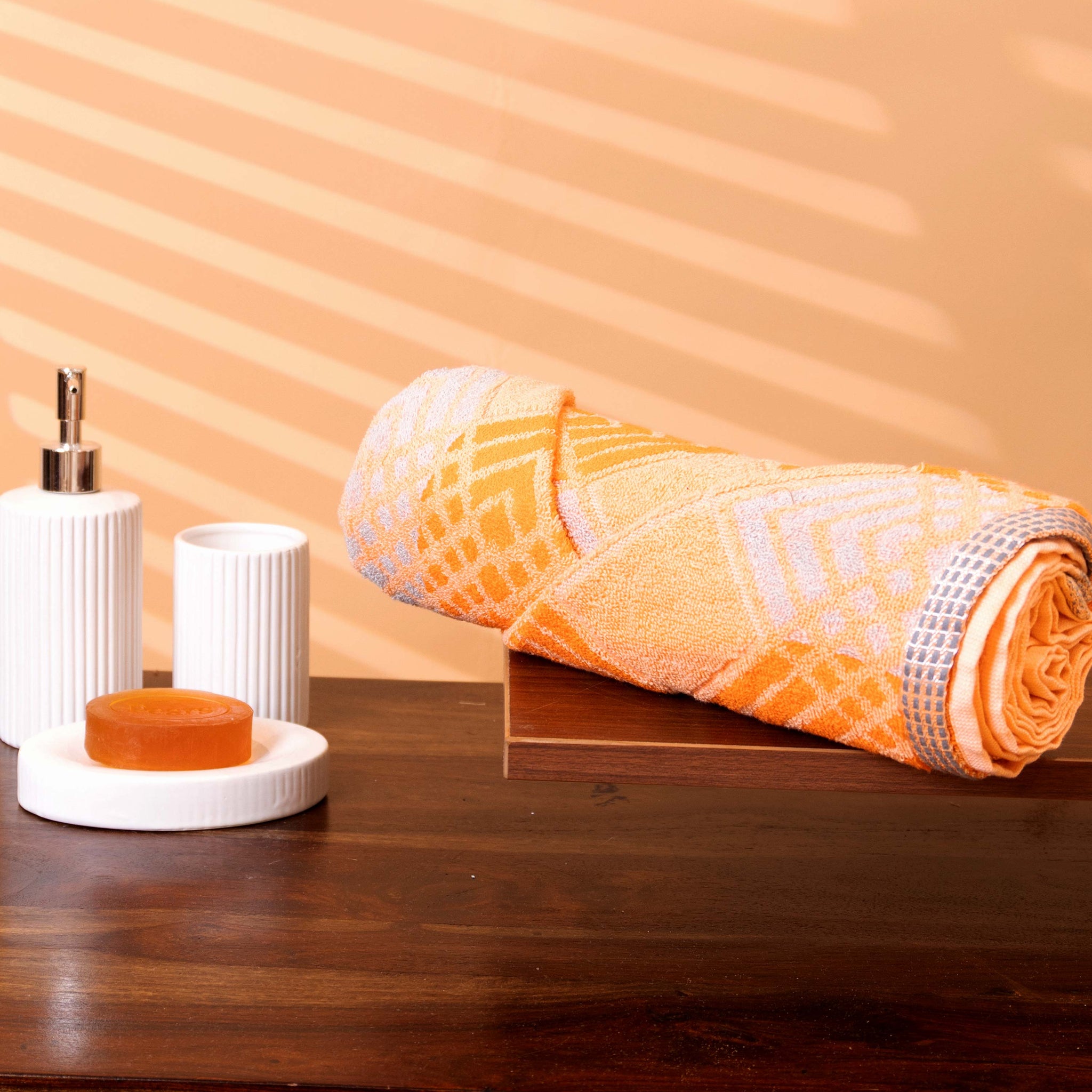 Modern Embroidered Geometric Striped Towel - Orange