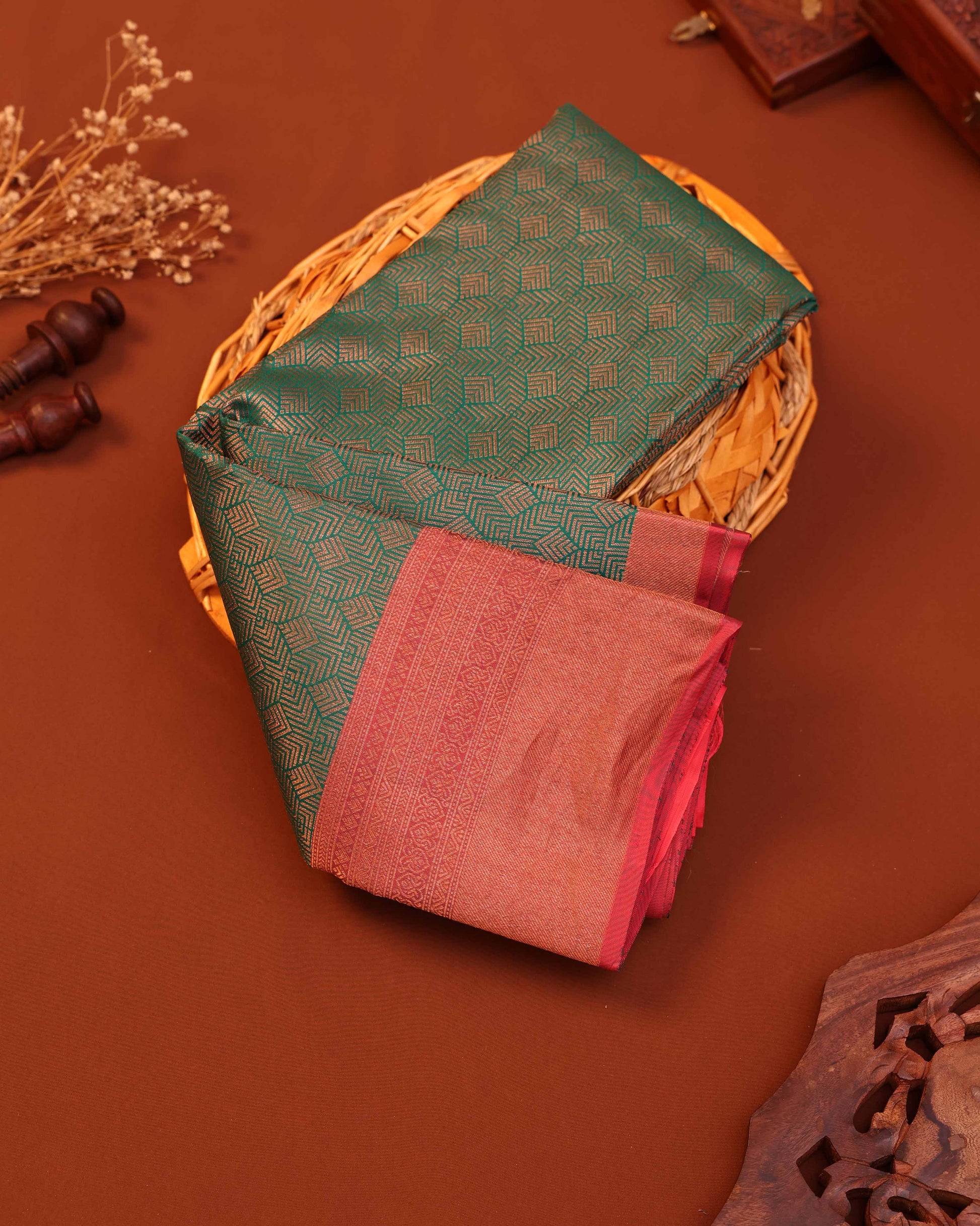 Niranjana Silk Saree with Intricate Zari Weave and Contrast Border -Green