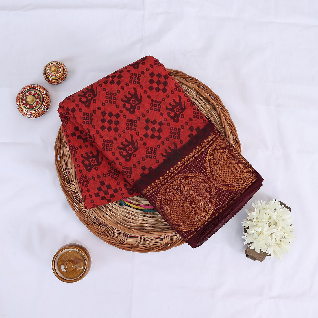 Red Sungudi Cotton Saree for Women | Office Casual Collection | Jeyachandran - Full View