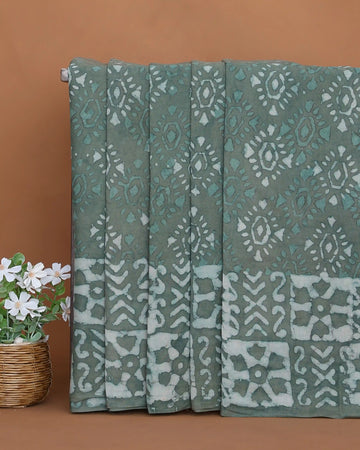 Dabu Printed Pure Cotton Saree with Traditional Floral Buti & Geometric Border Motifs - Green