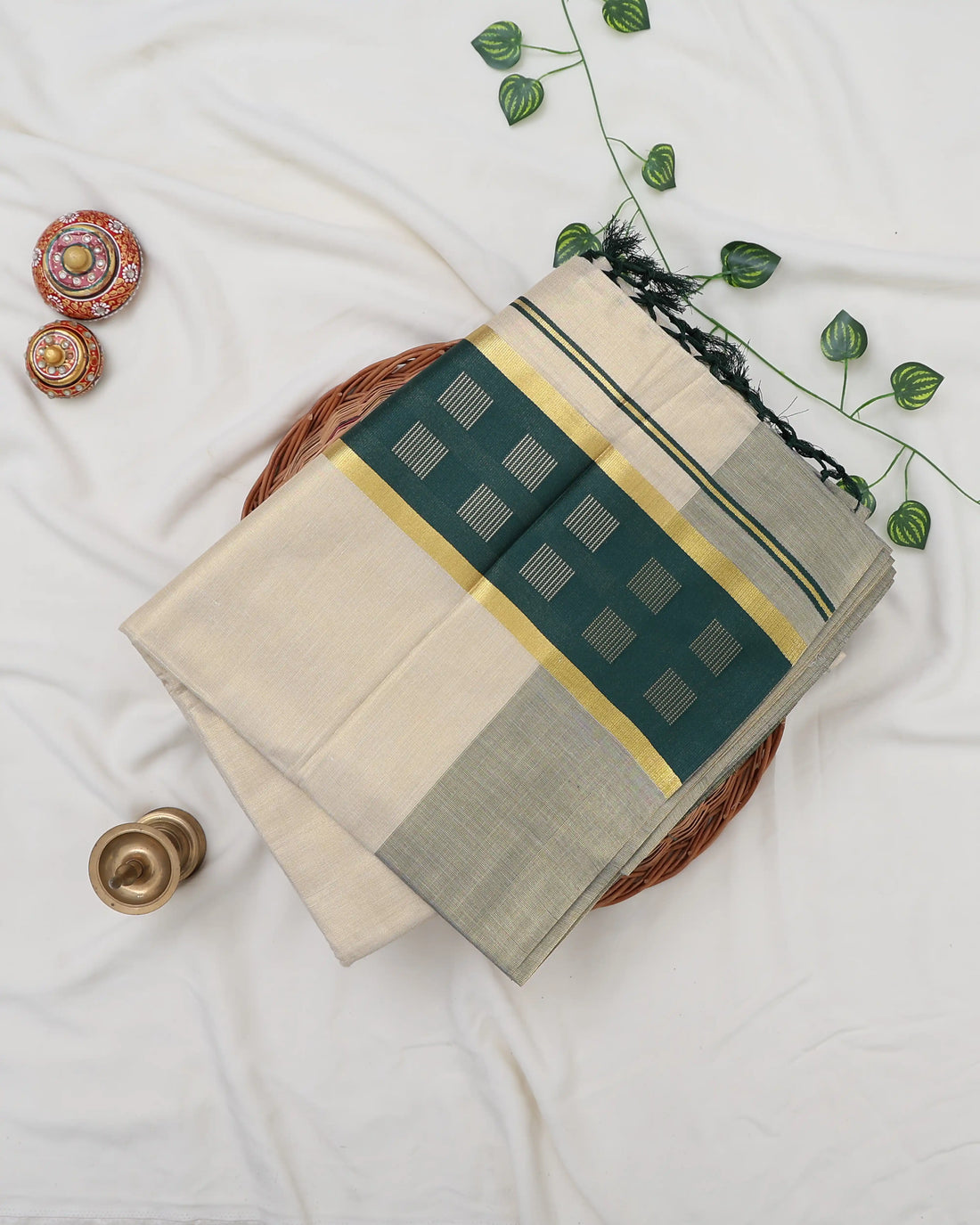 Kerala Kasavu Cotton Saree for Women | Onam Festival Wear, Family Function, Temple Visit | Jeyachandran