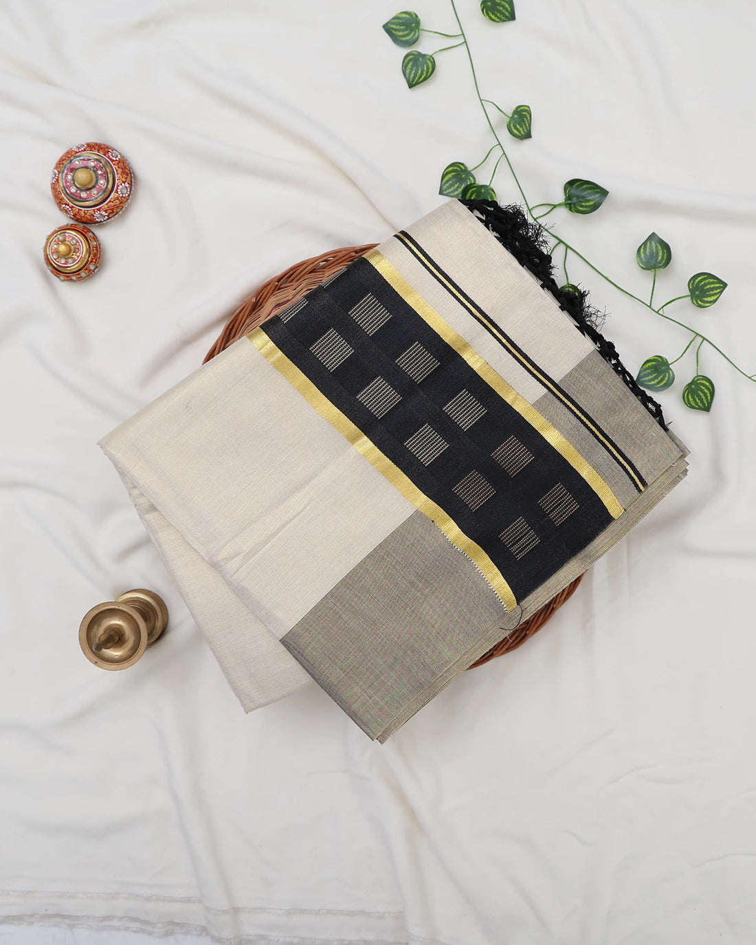 Kerala Kasavu Cotton Saree for Women | Onam Festival Wear, Family Function, Temple Visit | Jeyachandran