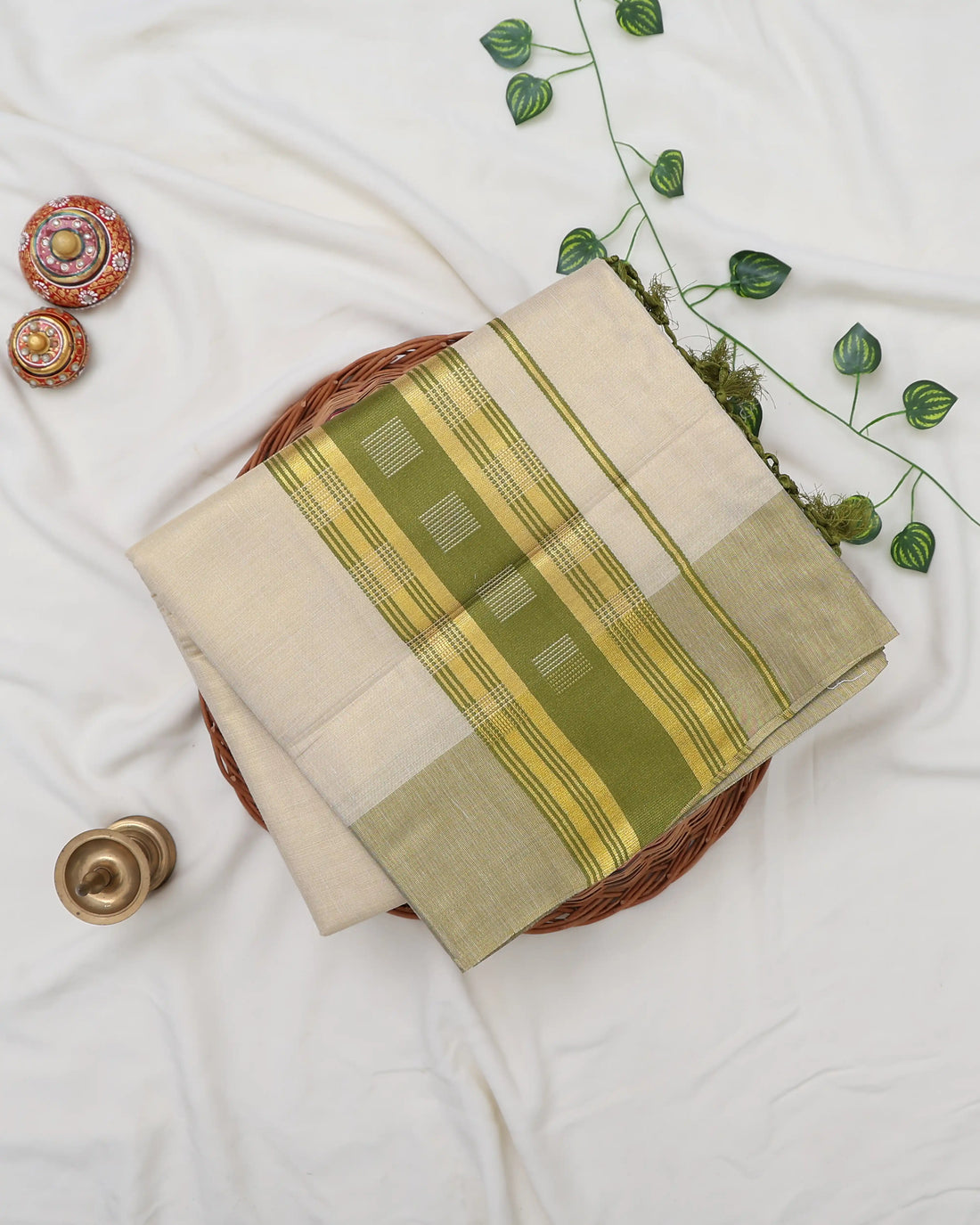 Kerala Kasavu Cotton Saree for Women | Onam Festival Wear, Family Function, Temple Visit | Jeyachandran