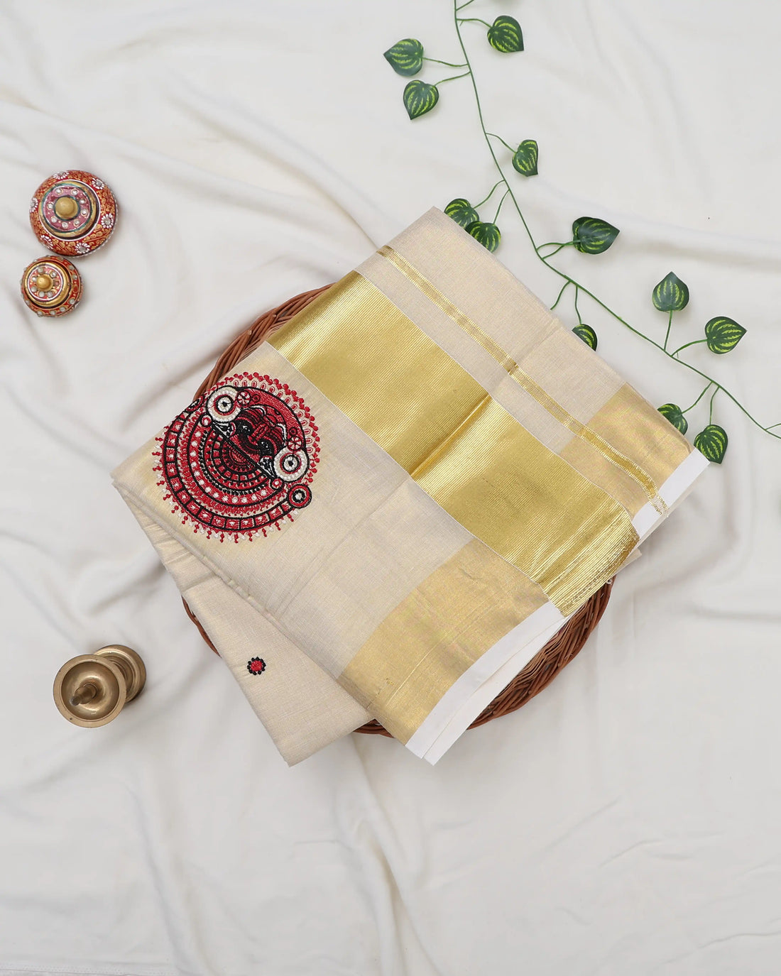 Kerala Kasavu Cotton Saree for Women | Onam Festival Wear, Family Function, Temple Visit | Jeyachandran