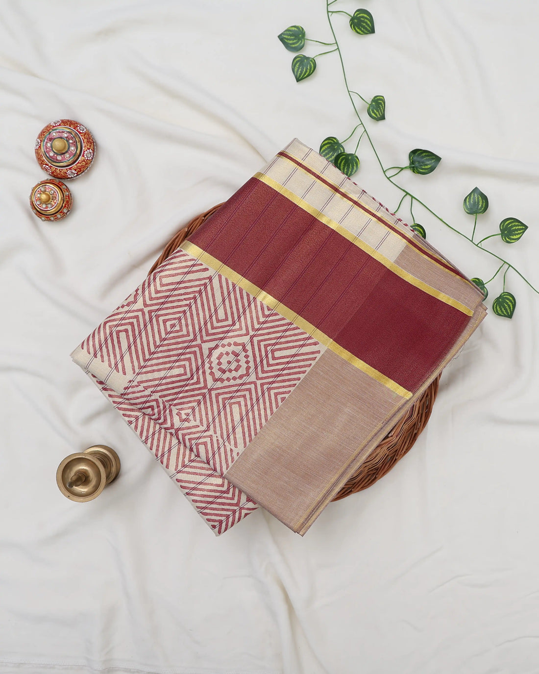 Kerala Kasavu Cotton Saree for Women | Onam Festival Wear, Family Function, Temple Visit | Jeyachandran