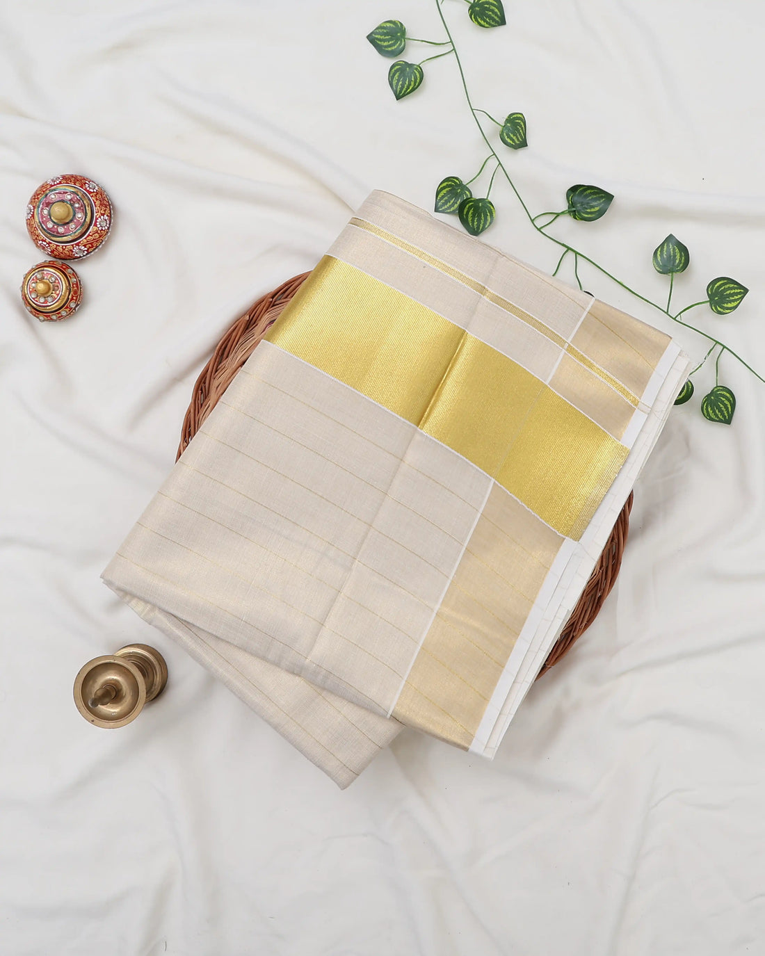Kerala Kasavu Cotton Saree for Women | Onam Festival Wear, Family Function, Temple Visit | Jeyachandran