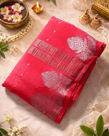 Georgette Saree with Intricate Metallic Zari Floral Motifs Striped Zari Border & Bandhani Inspired Printed Blouse - Red