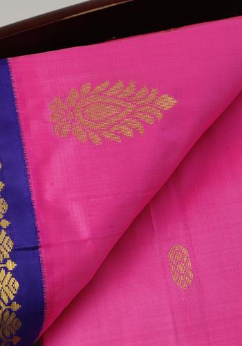 Pink Colour Traditional Saree One Side Border Without Blouse 3