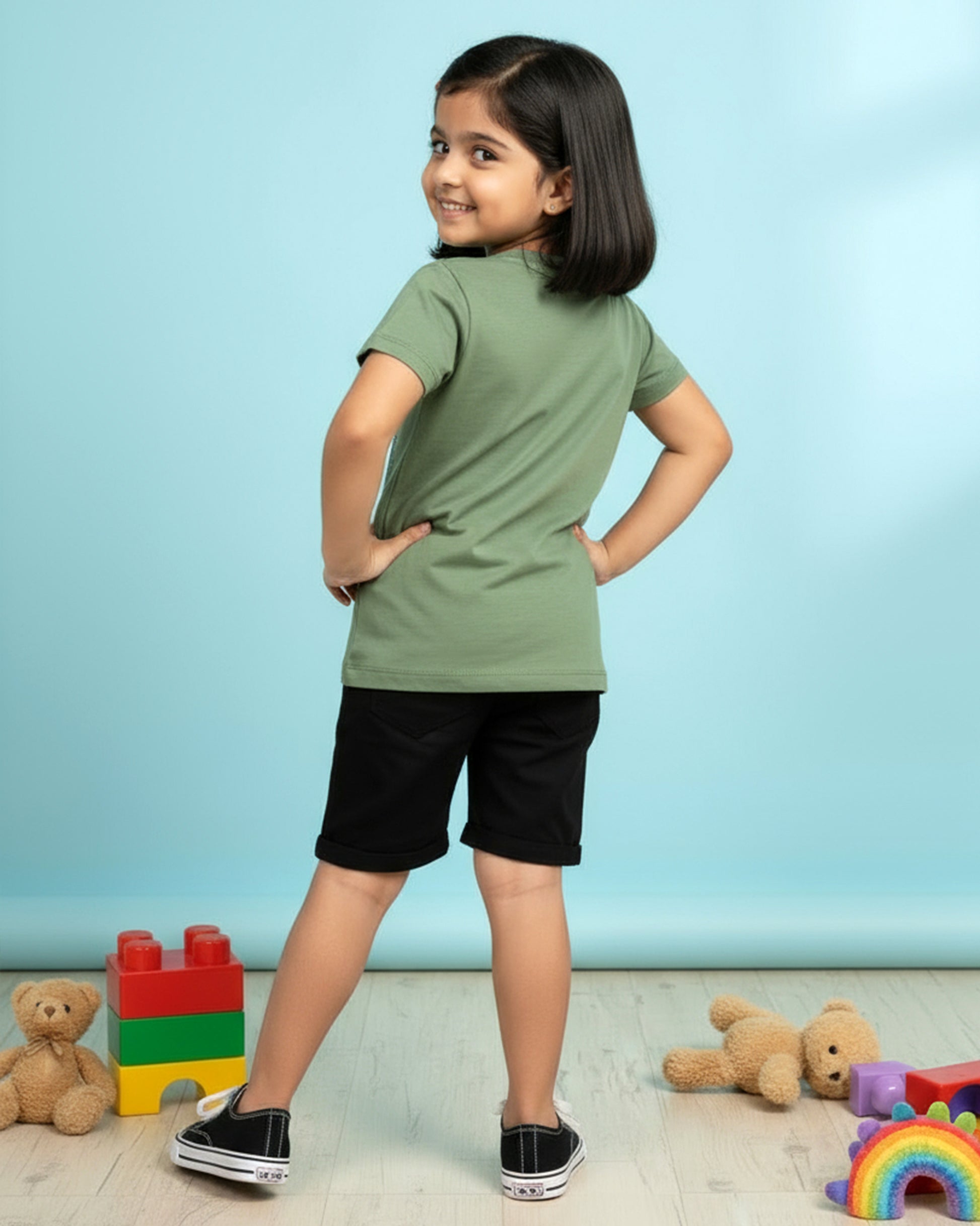 Girls' Graphic Print Crew Neck T-Shirt -Dark Green