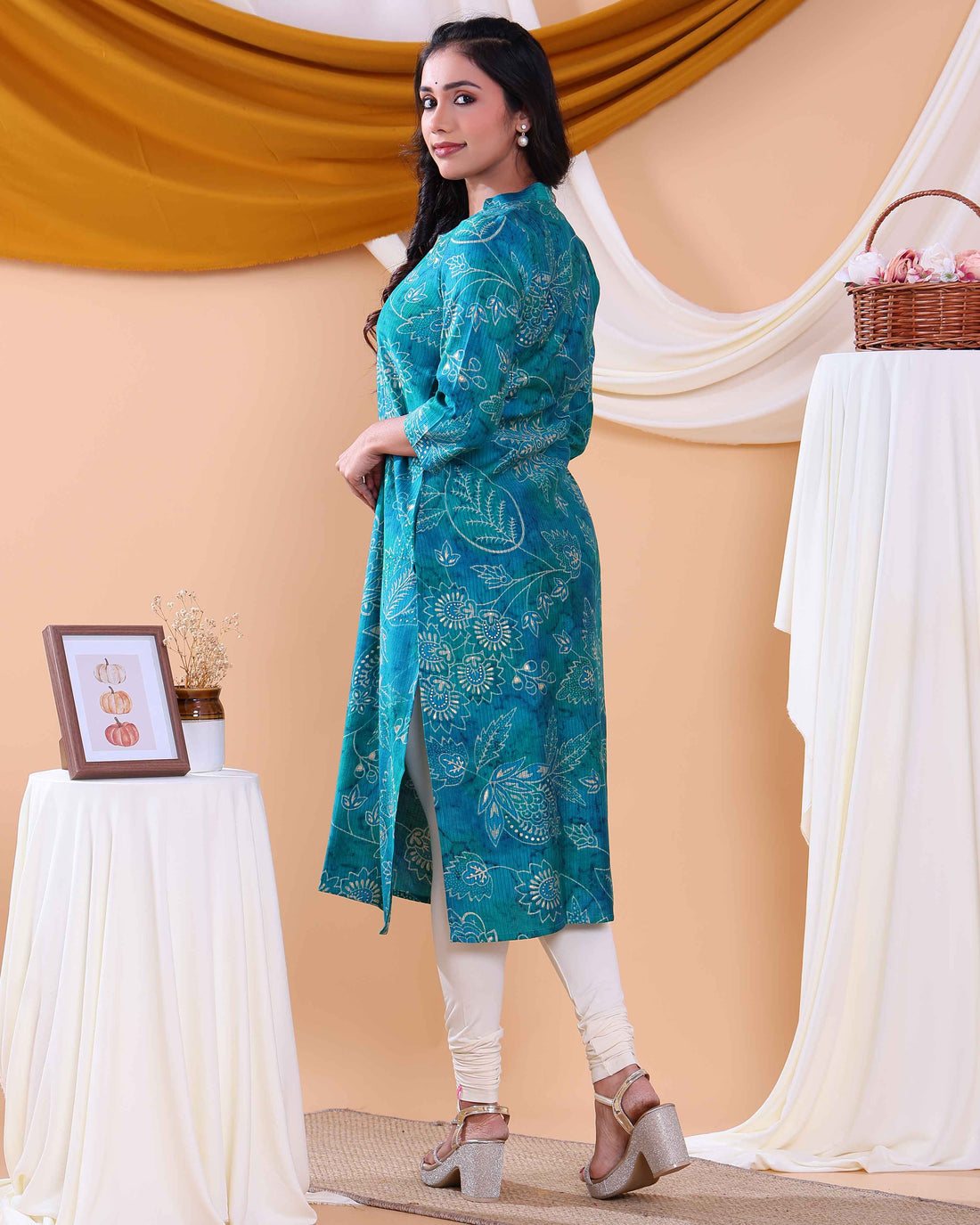 Women's Floral Printed Straight Kurta with 3/4th  Sleeves - Blue