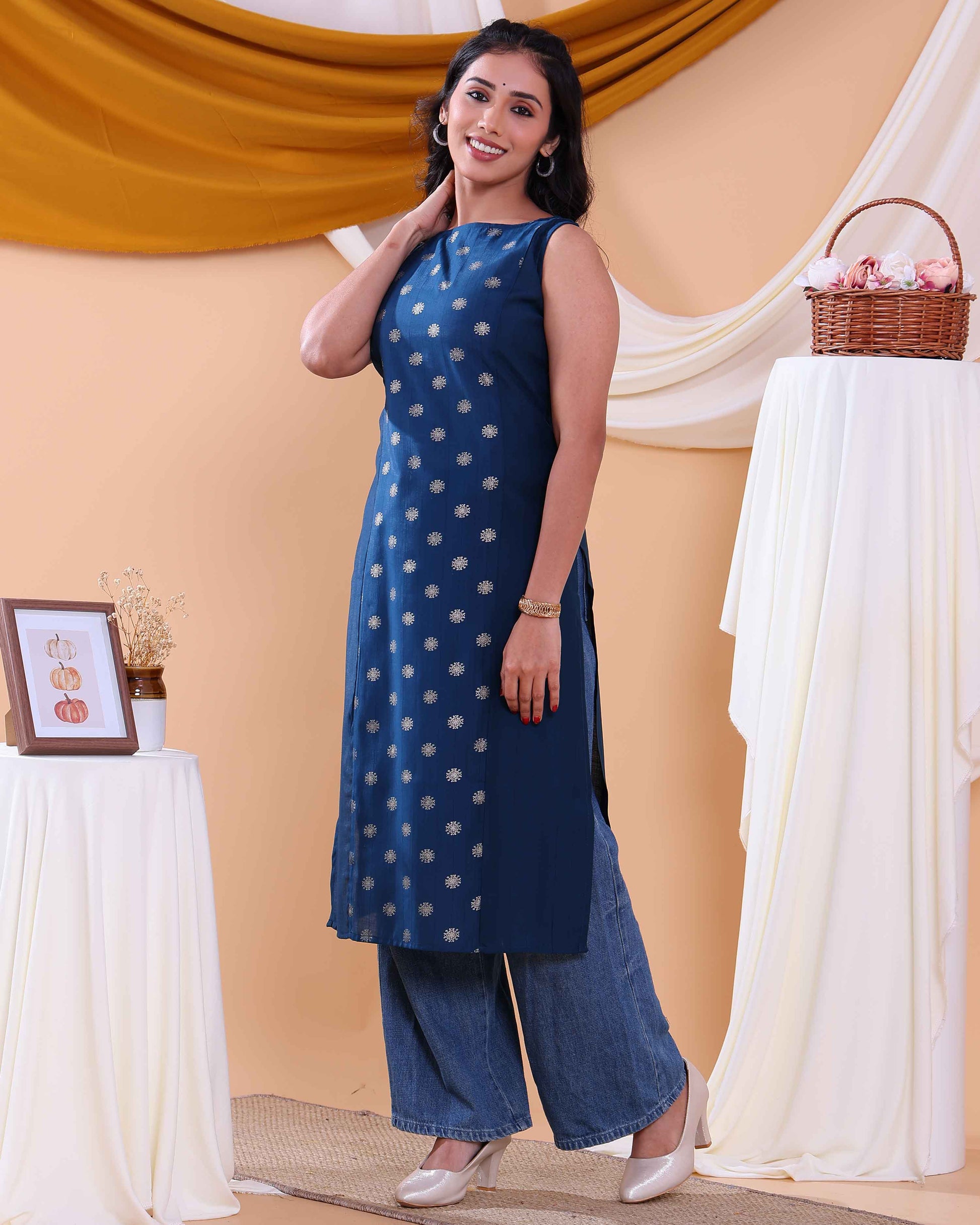 Stylish Printed Women’s Sleeveless Straight Kurta with Round Neck - Navy Blue-Close