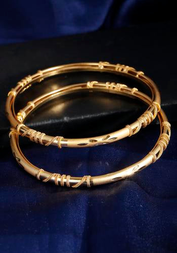 Set Of 2 Gold Plated Bangles 3