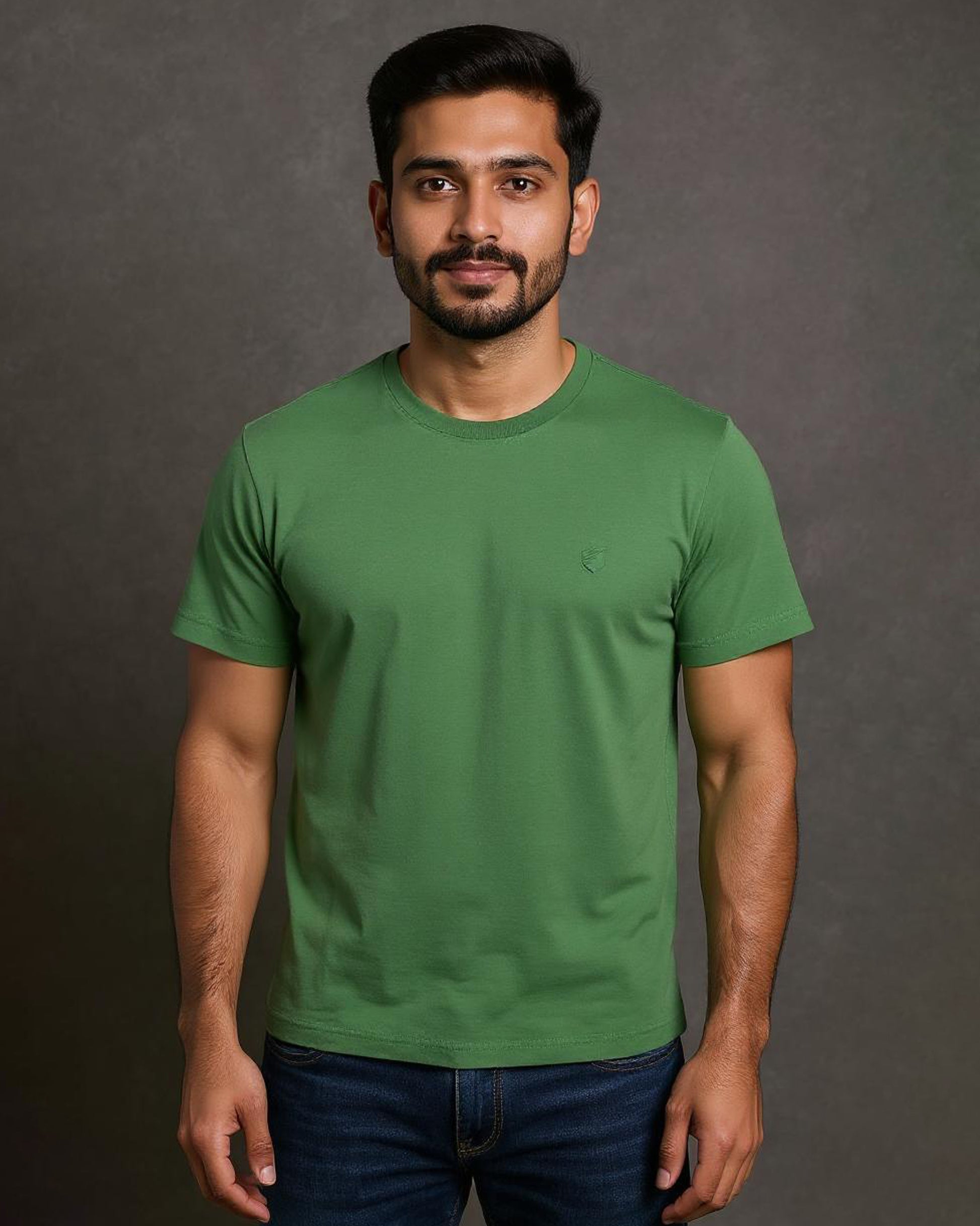 Short Sleeve Crew Neck T-Shirt with Small Embroidered Logo Green Front View