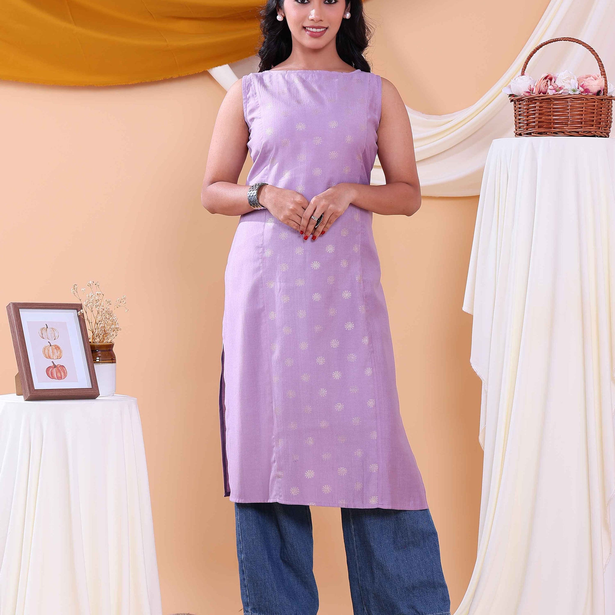 Stylish Printed Women’s Sleeveless Straight Kurta with Round Neck - Lavender