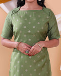 Stylish Printed Women’s Straight Kurta with Round Neck and Elbow Sleeves - Green-Close