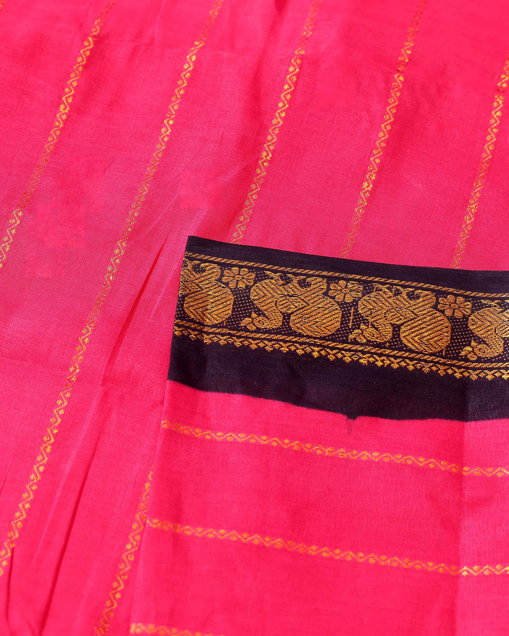 Sungudi_Cotton_Saree_with_Striped_Body_and_Rich_Zari_Border_-_Pink-main