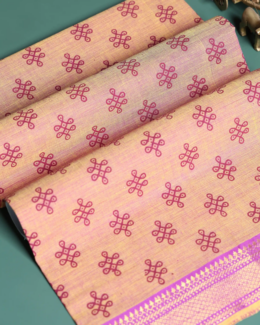 Women’s 1 Meter Cotton Blouse Material with Traditional Knot Motif and Intricate Woven Zari Border - Peach