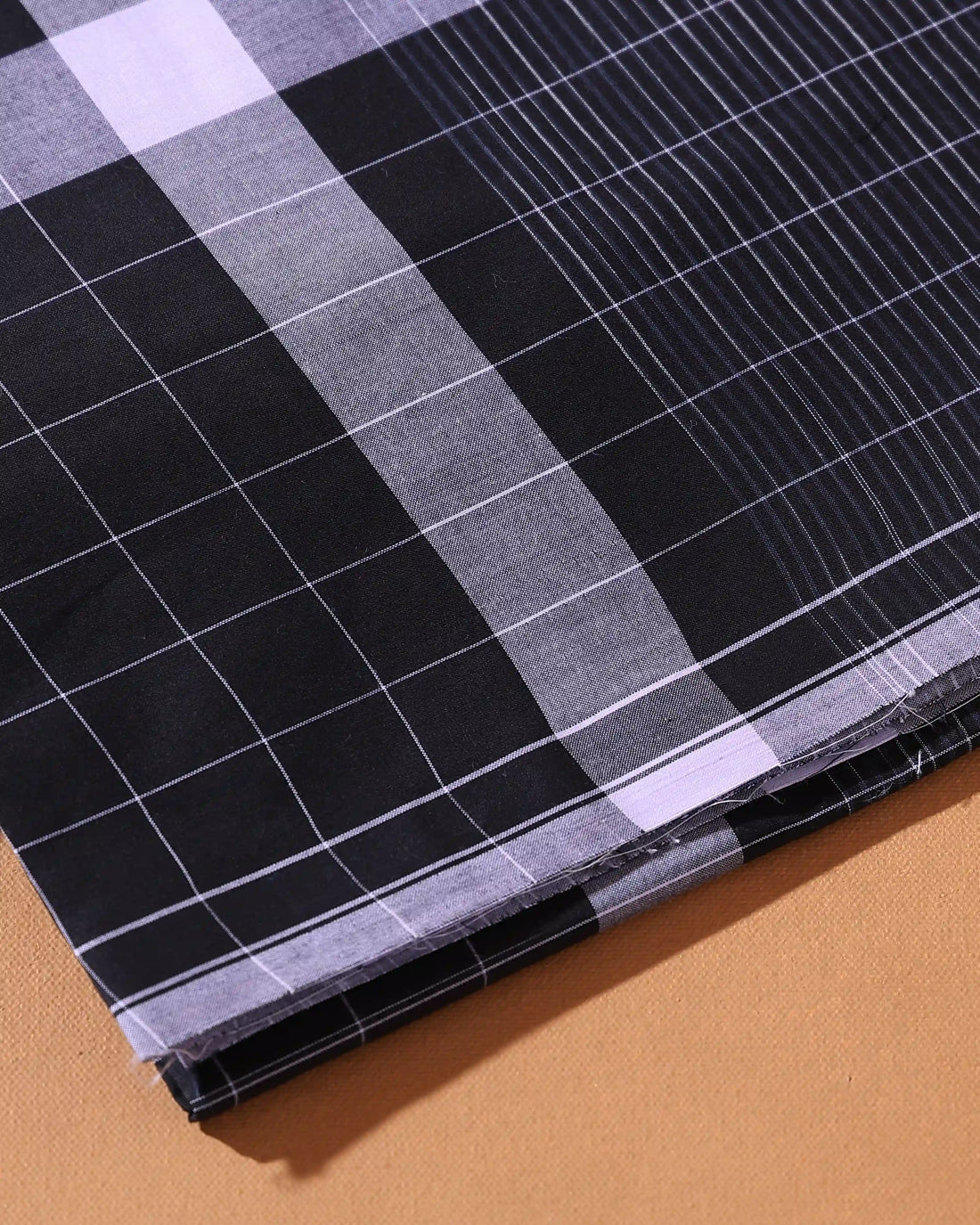 Men’s Nandu Brand Premium Cotton Lungi 2.20 Meter Length with Checked Pattern - Black