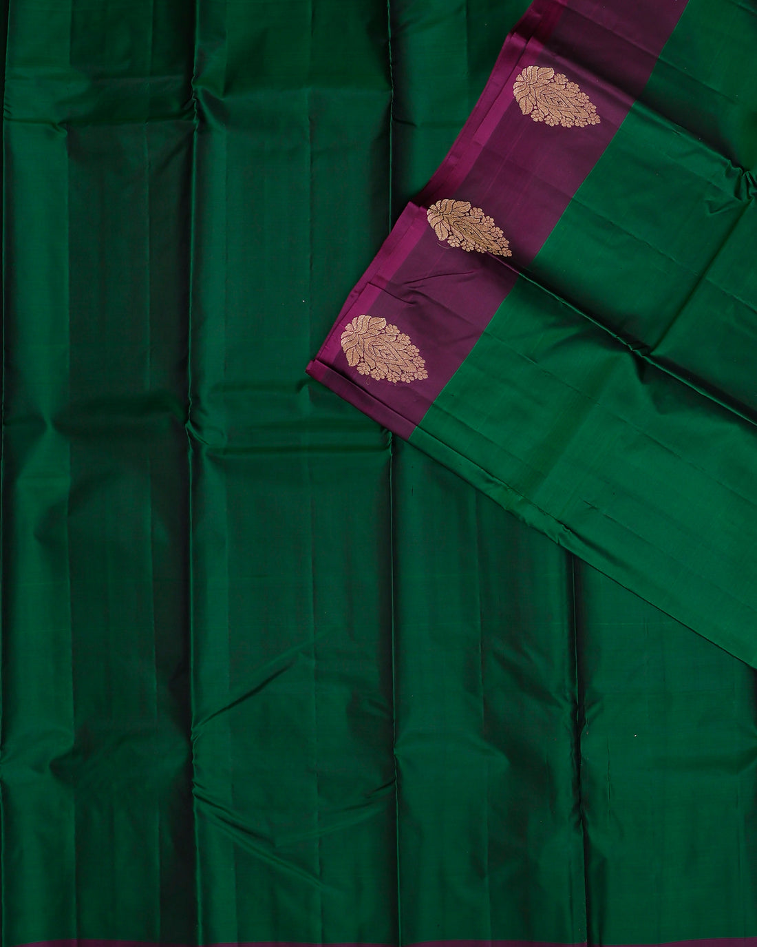 Green Colour Traditional Silk Saree