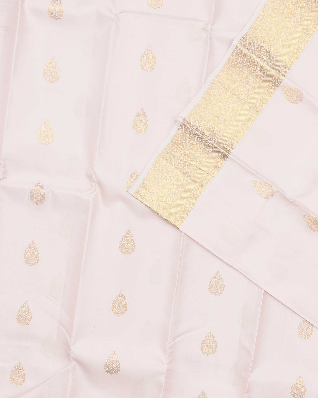Niranjana Silk Saree with Intricate Zari Weave & Traditional Motifs - White