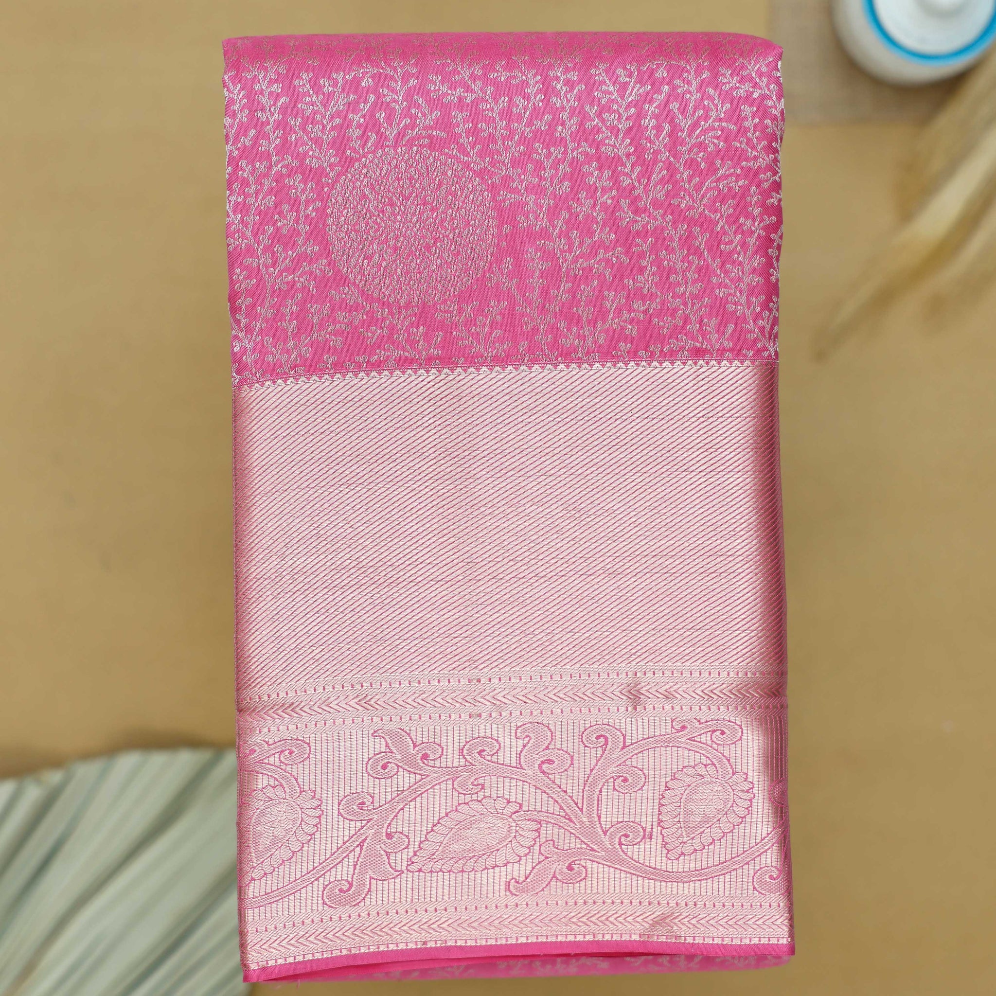 Pink Colour Niranjana Silk Saree