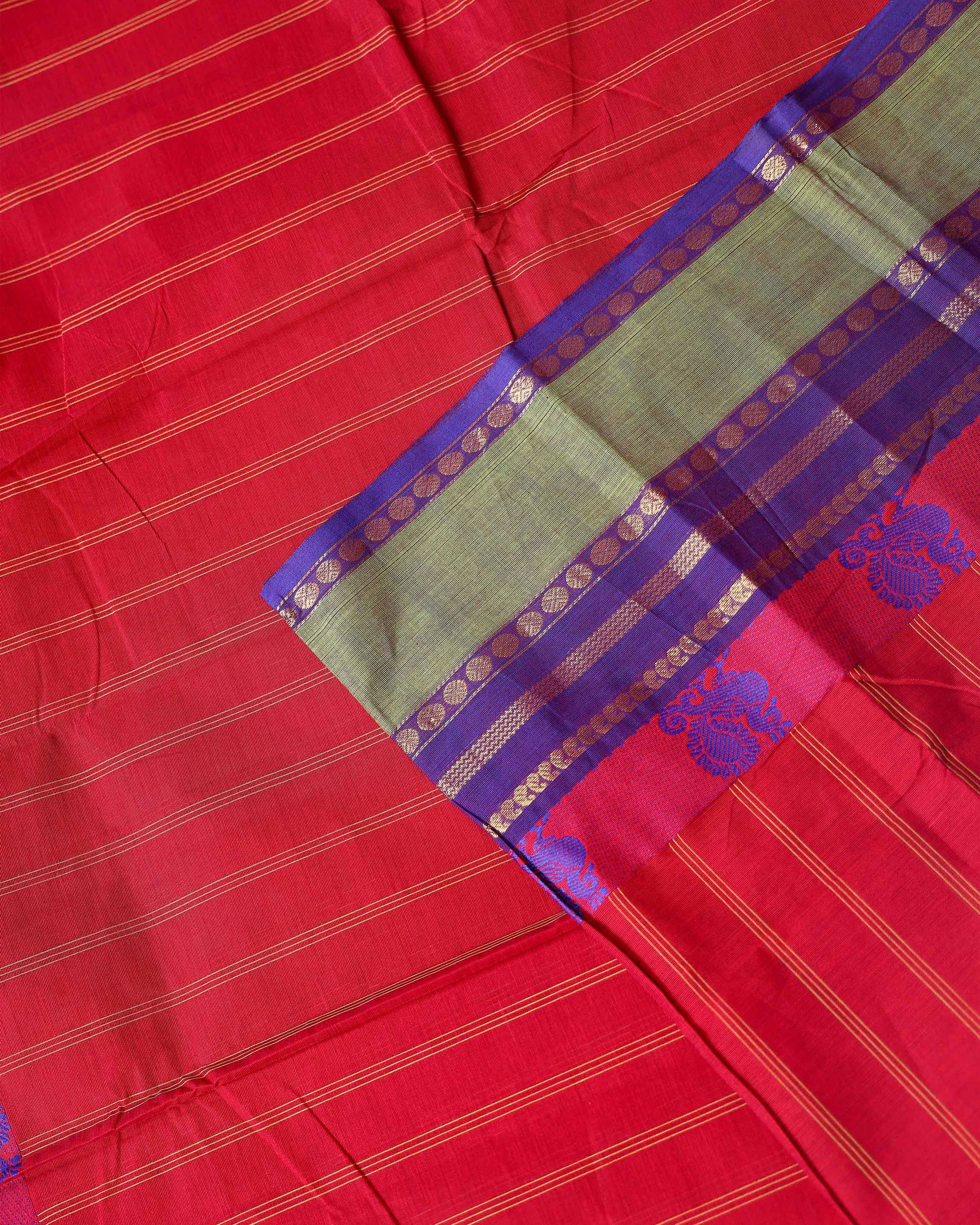 Traditional Chettinad Cotton Handloom Saree with Zari Border and Traditional Motifs -  Red-Close